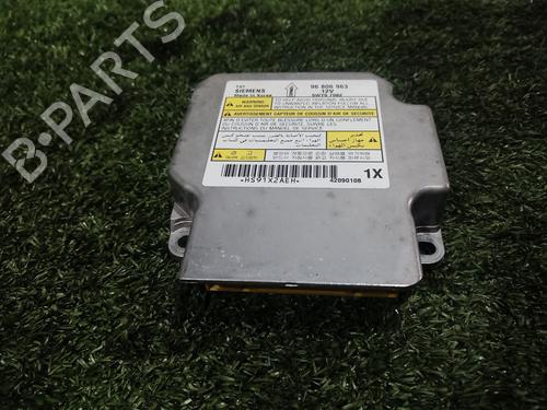 Used ECU airbags CHEVROLET AVEO / KALOS Saloon (T250, T255) 1.2 (84 hp) 22977723