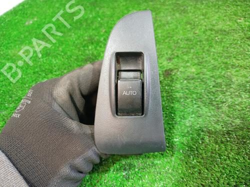 Used Right rear window switch TOYOTA AVENSIS (_T25_) [2003-2008]  13213250