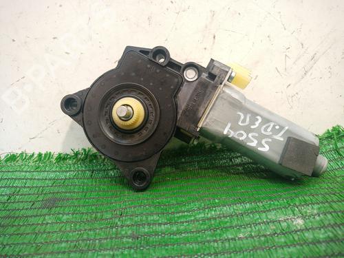 Used Right rear window motor Right rear window motor KIA SORENTO II (XM) 2.4 CVVT (174 hp) 40102617 40102617
