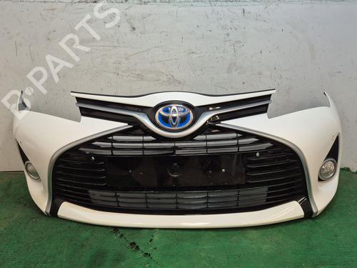 Used Front bumper TOYOTA YARIS (_P13_) 1.5 Hybrid (NHP130_, NHP130) (101 hp) 28112801