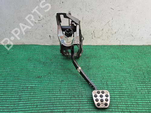 Rempedaal HONDA CIVIC VIII Hatchback (FN, FK) 1.8 (FN1, FK2) (140 hp) 29919589