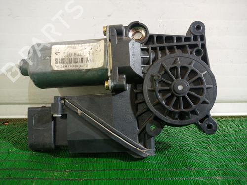 Used Left rear window motor MERCEDES-BENZ E-CLASS (W210) E 320 CDI (210.026) (197 hp) 31360608