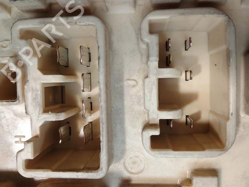 Fuse box TOYOTA AVENSIS (_T25_) 2.2 D-4D (ADT251_, ADT251R) | BP17921077E1 