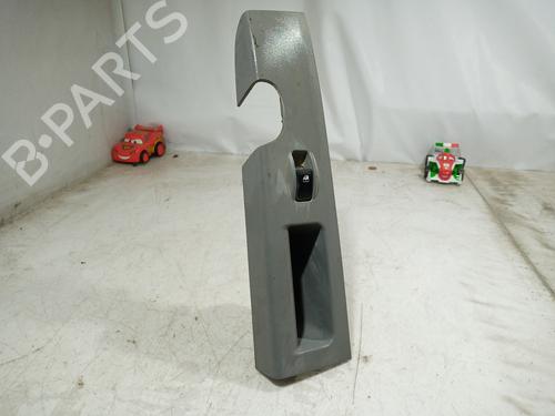Right front window switch KIA SORENTO I (JC) 2.5 CRDi | BP11943946I26 