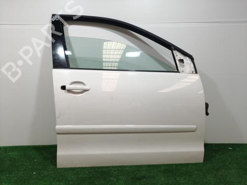 Used Right front door VW POLO (9N_, 9A_) 1.4 TDI (70 hp) 12600783