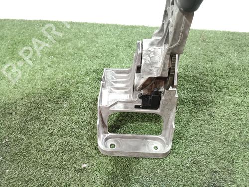 Hand brake VW TOURAN (1T1, 1T2) 2.0 TDI 16V | BP19694546I18 