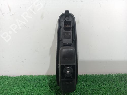 Left rear window switch PEUGEOT 5008 (0U_, 0E_) 1.6 HDi | BP15348970I29 