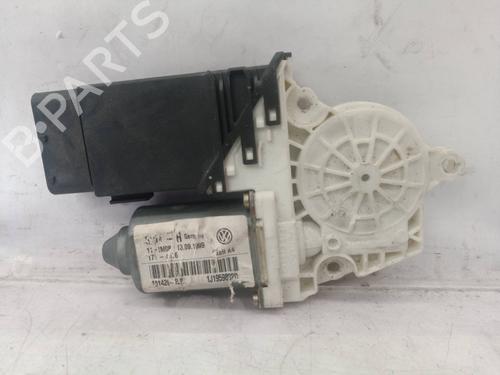 Used Right front window motor VW GOLF IV (1J1) [1997-2008]  8296219