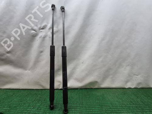 Used Left rear shock absorber TOYOTA YARIS (_P13_) 1.4 D (NLP130_, NLP130) (90 hp) 27357194