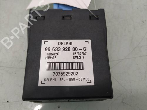 Elektronisk modul CITROËN C4 Picasso I MPV (UD_) 2.0 HDi 138 (136 hp) 8098621