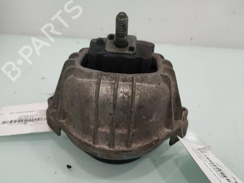 Used Engine mount BMW 1 (E87) 120 d (163 hp) 10520668