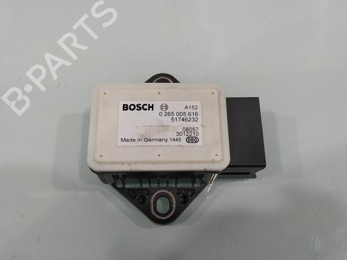 Used Electronic module FIAT LINEA (323_, 110_) 1.4 T-Jet (323AXC1A) (120 hp) 28097485