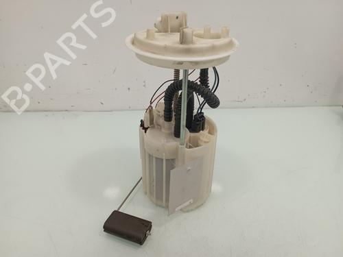 Used Fuel pump LANCIA MUSA (350_) 1.4 (350.AXA11, 350.AXA1A) (95 hp) 13015593