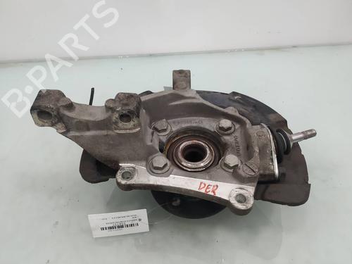 Used Right front steering knuckle VOLVO S60 I (384) 2.4 D (163 hp) 8217134