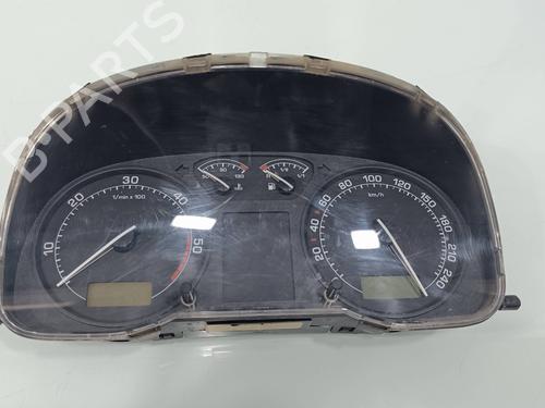 Used Instrument cluster Instrument cluster 38781354 38781354