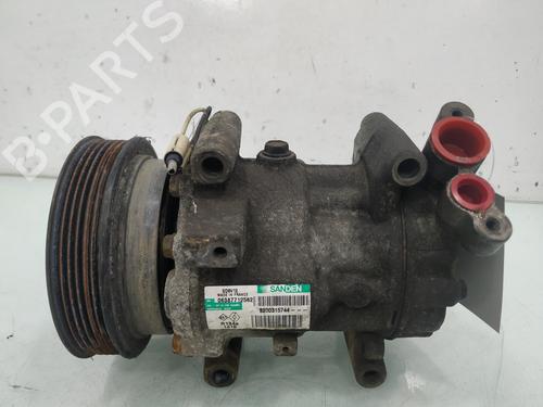 Used AC compressor RENAULT CLIO II (BB_, CB_) [1998-2016]  18135601