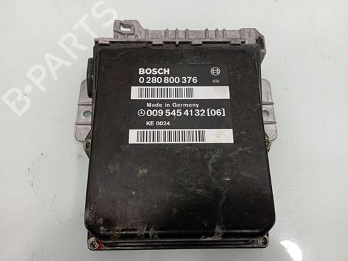 Used Engine control unit (ECU) MERCEDES-BENZ 124 Saloon (W124) 300 E-24 (124.031) (220 hp) 12507932