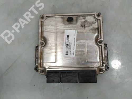 Used Engine control unit (ECU) Engine control unit (ECU) RENAULT TRAFIC II Bus (JL) [2001-2026] 9963050 9963050