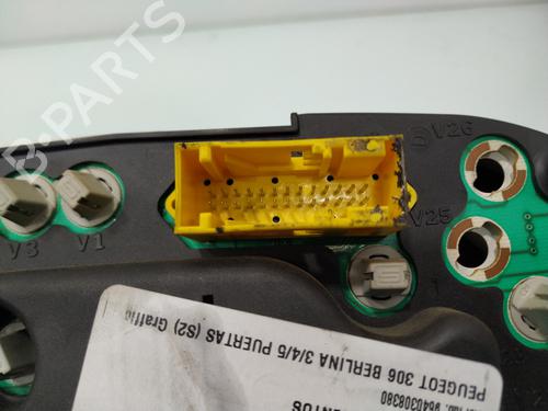 Instrument cluster PEUGEOT 306 Hatchback (7A, 7C, N3, N5) 1.9 D | BP22697541C47 