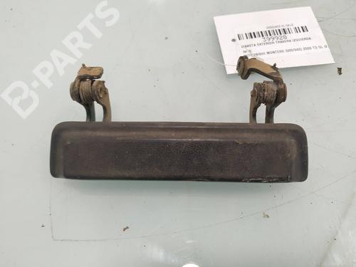 rear-left-exterior-door-handle-mitsubishi-pajero-ii-v3_w-v2_w-v4_w-v5_w-25-td-4wd-v24w-1990-1991-1992-1993-1994-1995-1996-1997-1998-1999-2000-2001-10172365 main image