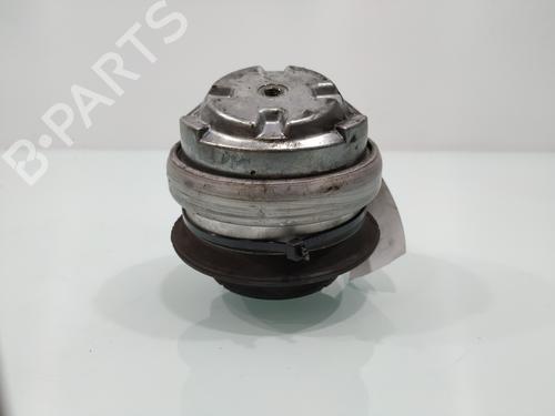 Used Engine mount MERCEDES-BENZ E-CLASS (W211) [2002-2009]  26437078