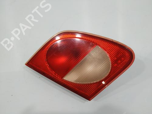 Feu de coffre gauche MERCEDES-BENZ E-CLASS (W210) E 230 (210.037) (150 hp) 31269041