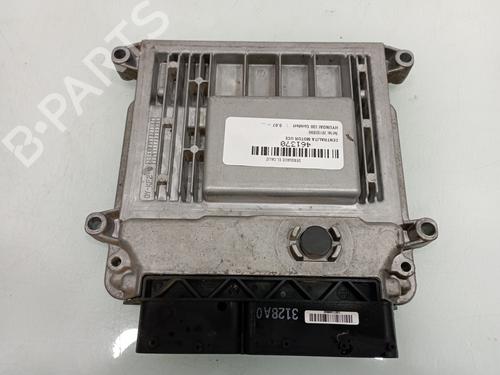 Used Engine control unit (ECU) HYUNDAI i30 (FD) [2007-2012]  15822949
