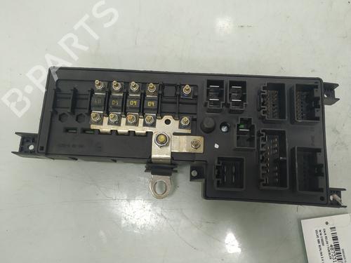 Used Fuse box VOLVO S80 I (184) 2.4 (170 hp) 19513135