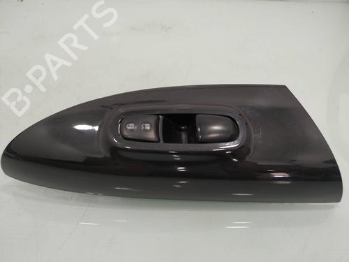 Used Right front window switch NISSAN JUKE (F15) 1.6 (113 hp) 13091174