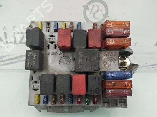 Sikringsdose ALFA ROMEO 147 (937_) 1.9 JTD (937.AXD1A, 937.BXD1A, 937.AXV1A, 937.BXB1A,... (115 hp) 8089551