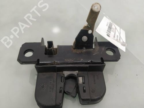 Used Tailgate lock VW GOLF IV (1J1) 1.4 16V (75 hp) 8348460