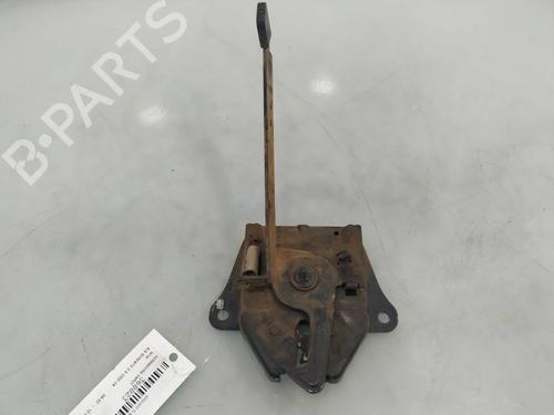 Used Hood lock KIA SORENTO I (JC) 2.5 CRDi 4WD (140 hp) 9278787
