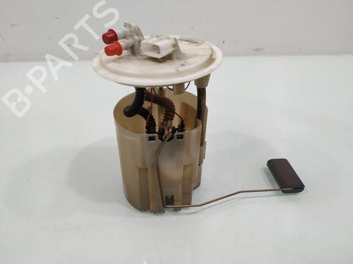 Used Fuel pump RENAULT MEGANE III Hatchback (BZ0/1_, B3_) 1.5 dCi (BZ1G, BZ1W, BZ0R) (95 hp) 31887812
