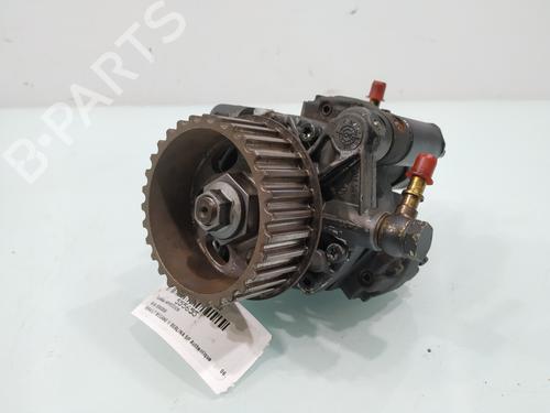 Used Injection pump RENAULT MEGANE II (BM0/1_, CM0/1_) [2001-2012]  31127384