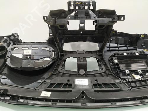 Instrumentbræt RENAULT MEGANE III Hatchback (BZ0/1_, B3_) 1.5 dCi (BZ1G, BZ1W, BZ0R) | BP31828397C46 