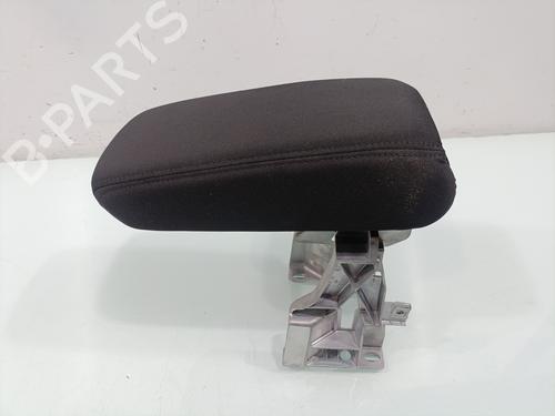 Armlene Armlene AUDI A3 Sportback (8YA, 8YF) 35 TDI (150 hp) 33932133 33932133