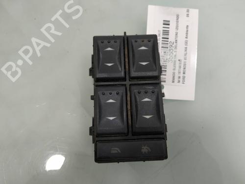 Used Left front window switch FORD MONDEO III Saloon (B4Y) 2.0 16V TDDi / TDCi (115 hp) 8844639