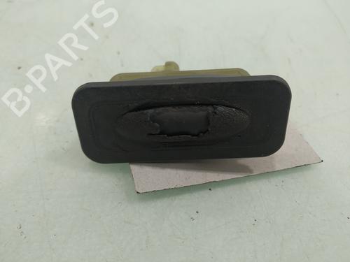 Used Tailgate handle RENAULT MEGANE III Hatchback (BZ0/1_, B3_) 1.5 dCi (BZ09, BZ0D, BZ1W, BZ29, BZ14) (110 hp) 19259931