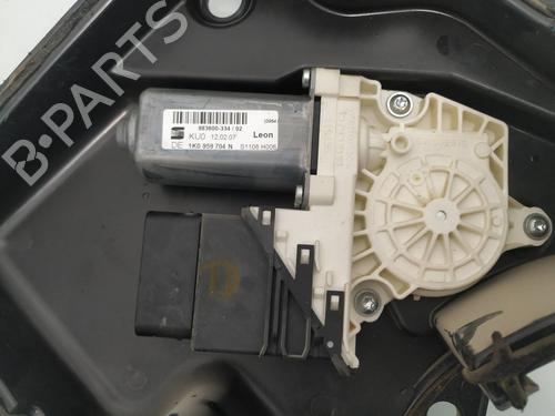 Rear right window mechanism SEAT LEON (1P1) 1.9 TDI | BP8131388C25 