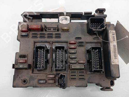 Used Fuse box PEUGEOT 307 (3A/C) 2.0 HDi 110 (107 hp) 12994635