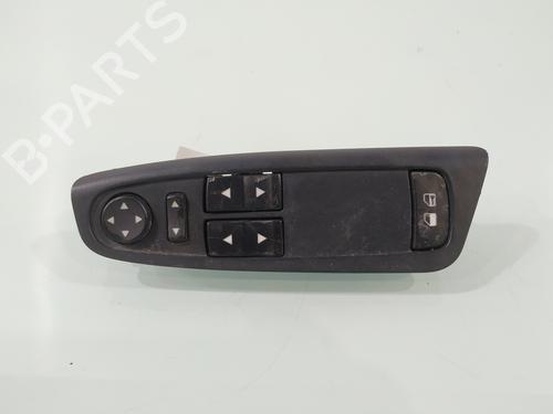 Used Left front window switch FIAT STILO (192_) 1.6 16V (192_XB1A) (103 hp) 29970188