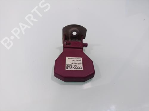 Used Antenna/Base Antenna/Base AUDI A3 Sportback (8YA, 8YF) 35 TDI (150 hp) 33440754 33440754