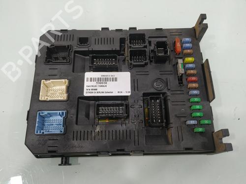 Used Fuse box Fuse box 37012187 37012187