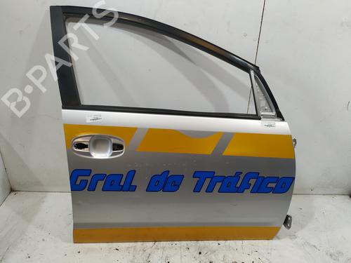 Used Right front door TOYOTA PRIUS Liftback (_W2_) 1.5 Hybrid (NHW20_, NHW20R) (112 hp) 28035286