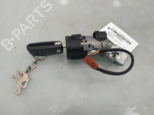 Used Ignition barrel PEUGEOT 407 (6D_) 2.0 (6DRFNB, 6DRFNE) (136 hp) 8808010