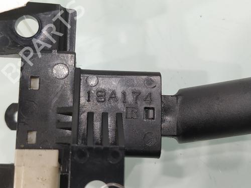 Switch TOYOTA PRIUS Liftback (_W2_) 1.5 Hybrid (NHW20_, NHW20R) | BP27217591I30 