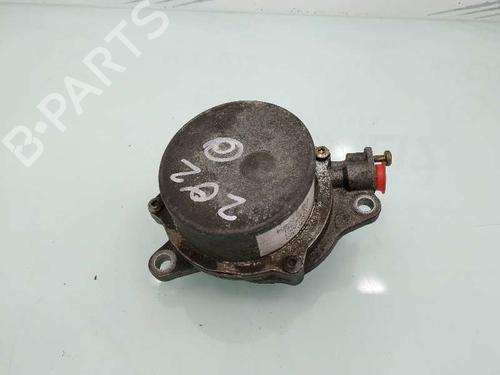 Used Vacuum pump BMW 3 (E46) 320 d (150 hp) 8089075