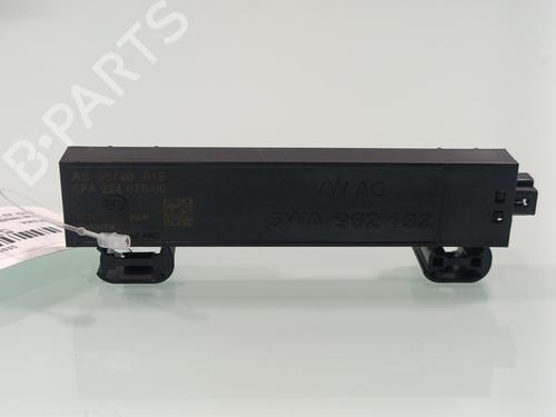 Antenne/Base AUDI A3 Sportback (8YA, 8YF) 35 TDI | BP33440745C140  - Image 6