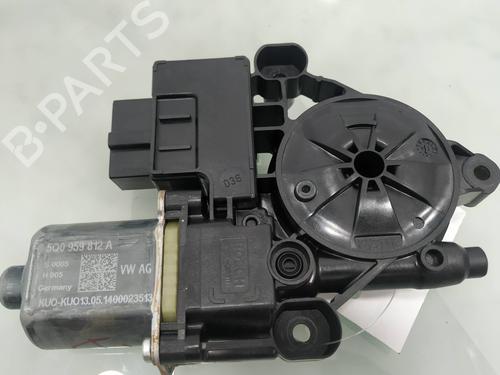 Right rear window motor VW GOLF VII (5G1, BQ1, BE1, BE2) 1.6 TDI | BP8234066E22 