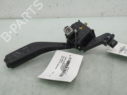 Used Steering column stalk SEAT LEON (1P1) 1.4 TSI (125 hp) 18318733